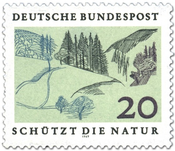 Briefmarke: Mittelgebirge mit Tannen