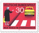 Briefmarke: Fußgänger am Zebrastreifen mit Handzeichen