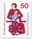 Briefmarke: Mutter mit Kind und Frau mit Müttergenesungswerk-Logo