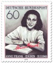 Briefmarke: Anne Frank mit Buch