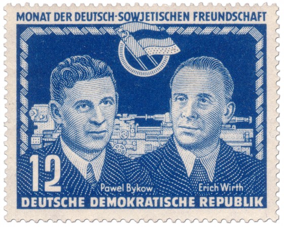 Briefmarke: Pawel Bykow und Erich Wirth